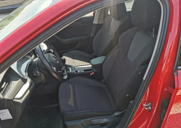 Skoda Octavia cena 89990 przebieg: 61200, rok produkcji 2021 z Grodzisk Mazowiecki małe 379